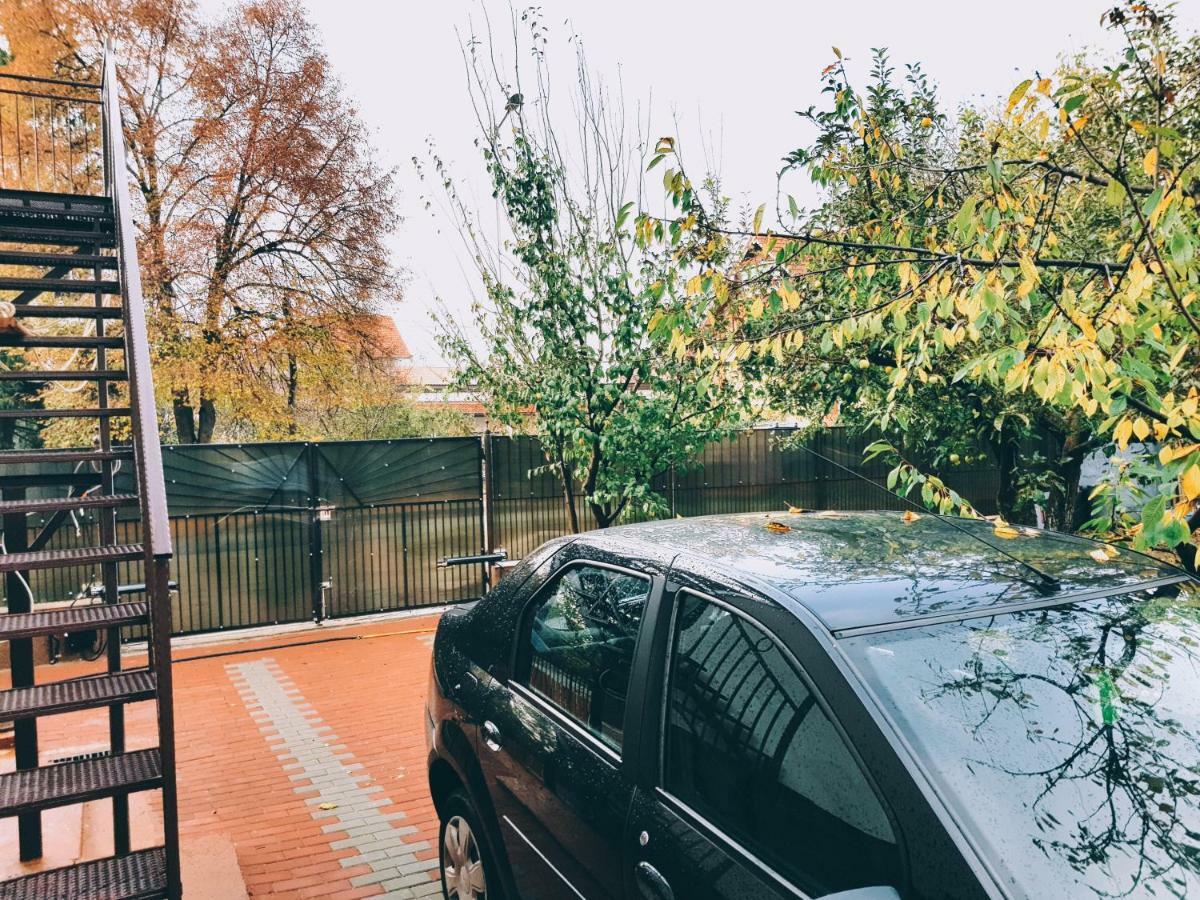 Hotel Apulum Gardens Alba Iulia Esterno foto