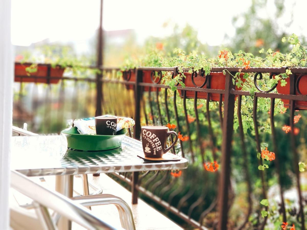 Hotel Apulum Gardens Alba Iulia Esterno foto